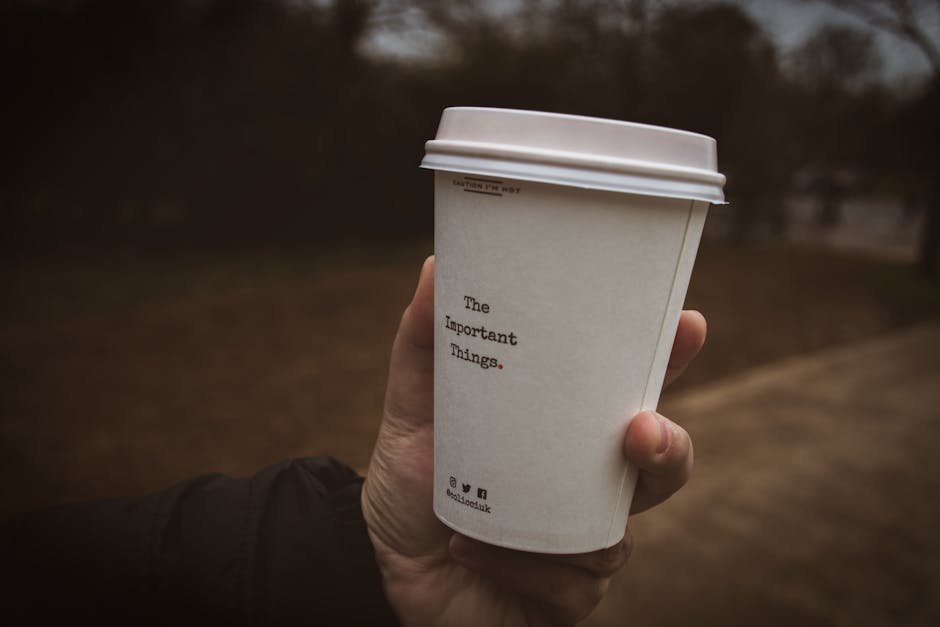 ยอดวิวทะลุแสน แต่ยอดขายวูบ! เปิดโปงจิตวิทยาด้านมืดที่ทำให้พ่อค้าแม่ค้าออนไลน์ 'ติดกับดักยอดนิยม' บน YouTube Shorts