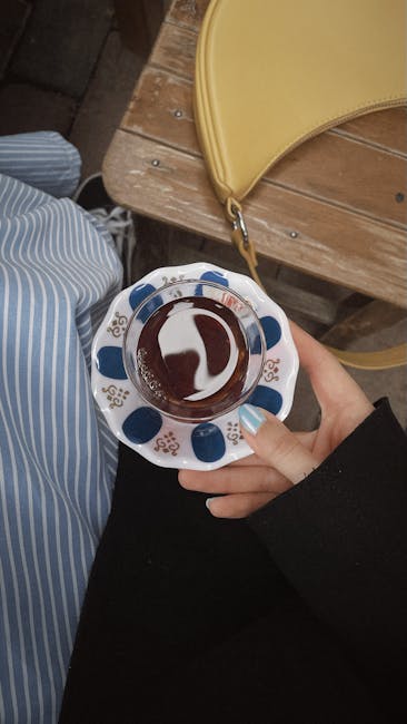 ฟอลเยอะแล้วไง? เปิดโปงชีวิต Influencer ที่ติดกับดักยอด (แต่กระเป๋าแบนราบ!)