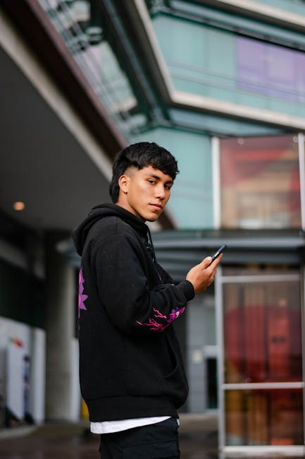 Gen Z ไม่ได้โลกสวย: เบื้องหลัง YouTube Shorts ที่เปลี่ยน ‘ยอดวิว’ เป็น ‘ยอดขาย’ (หรือแค่ภาพลวงตา?)